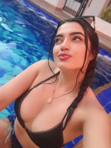 IsaDiiaz a sunny afternoon Immagine  3