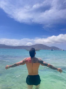 Frank_Farrell Beach time Hình 2