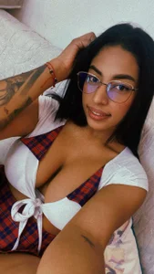 your favorite schoolgirl 📚😈 de Vanessarios01 Foto 7