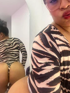 abbyjone MILF Goddess 🔥 Pic 2
