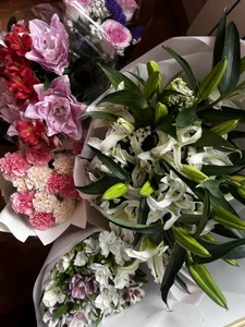 curvycatwow My b-day🎉I love flowers صورة واحدة|curvycatwow My b-day🎉I love flowers صورتان|curvycatwow My b-day🎉I love flowers  3 صور|curvycatwow My b-day🎉I love flowers  3 صورة