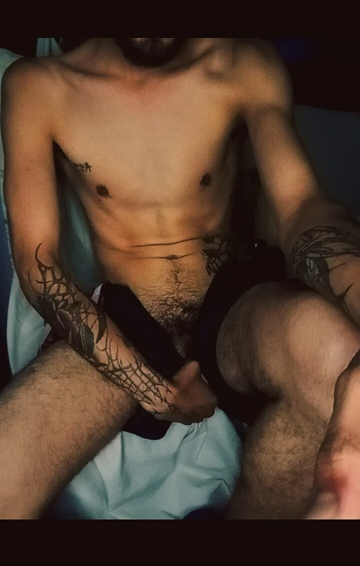 Трендове зображення  3650 ravenblood_camboy
