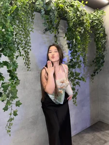 CarmanHenning How do you like me dressed in a dress รูป  5