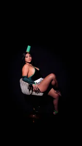 mia_hank St. Patrick’s Day 🍀💚 Pic 3