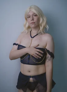 LorettaBlanch im so naughty Pic 4