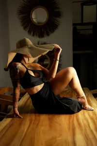 nathassa_grant Elegance defines me 💃🏻 Pic