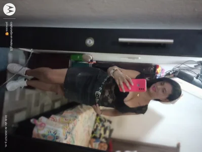 ChloeSmith9 Public Pic 4