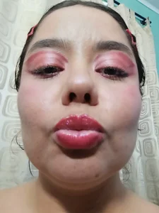 Eimy__saenz Between pink and glitter, I love making myself more beautiful Pic 4