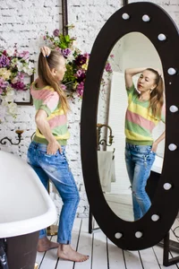 queen_a_n_i Public Εικόνα 3