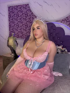 Miamontoya the princess who makes your wildest wishes come true and hot😏🥵💖 Foto 3