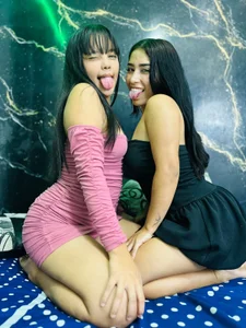 VALERY AND JULY de hot_doll_1  6 Imagens