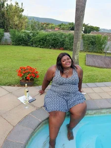 BbwEbonyQueen95 Public Pic 6