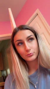 PrettyLilTwinkles Pink stream room coming! Pic 4