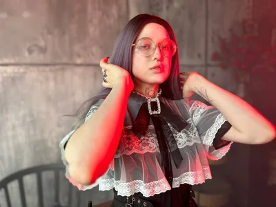 Dark_Lucious kullanıcısının Me in roses albümü -  8 fotoğraf