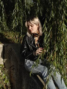 BethanyCloud a woman in her natural habitat ༼ つ ◕_◕ ༽つ Billede 3