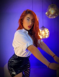 MadelineFox your sexy girl Pic