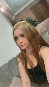 SelenaMiel Public Foto 9