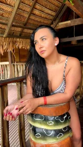 Evangeline_Taylorr Colombian Amazon🌺 صورة واحدة|Evangeline_Taylorr Colombian Amazon🌺 صورتان|Evangeline_Taylorr Colombian Amazon🌺  5 صور|Evangeline_Taylorr Colombian Amazon🌺  5 صورة