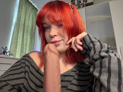 ValBae Come check out a great blowjob! Let's play😚 Pic 3