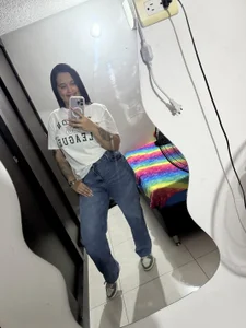 Scarlett_Cooperr_ Public slika