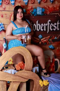 emmacurvy Enjoy the oktober fest party with me Pic 3