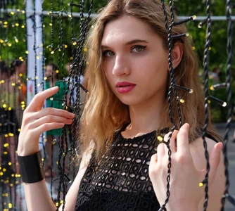 Naomi_Blondie Public Pic 7