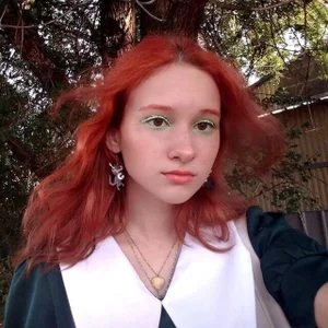 InternetGirlfriend Public Foto 3