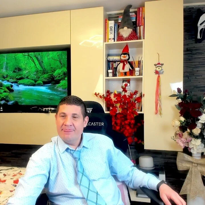 SpartacusDaddy48 Gambar Trending 2564