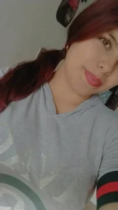 nicole_saenz_ Hey guys Pic