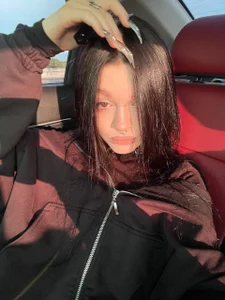 Public de NoraAddams  6 Imagens