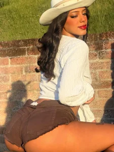 MandyMonroeのHi❤️‍🔥の 2枚の写真