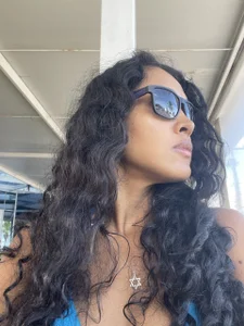 Eliana29 kullanıcısının Me albümü -  2 fotoğraf