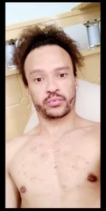 JamesQuaresmaのMe.comの 4枚の写真