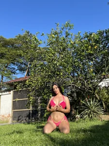 mia_2406_ sunbathing🌈🌺 Pic