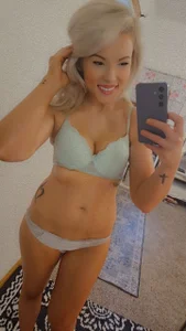 Perfectpinkpuss Public Foto 7