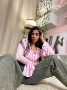 EmmyNoel passionate twists in clothes Pic 2