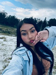 Carolina_cherry Public Pic