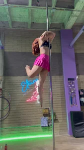 Mia_Volkova_ Pole sport 🔥 Pic
