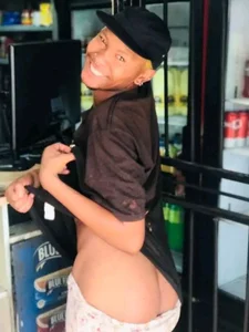 pupigay The white ass Foto 2