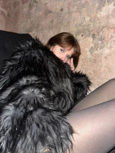 LolaDominara I really love fur coats Pic 7