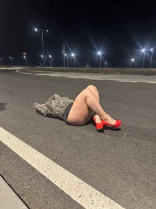 Lady in the night🌚 od MikyVesela  snímek