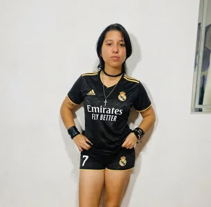 CloeAndKalifa hello Gambar