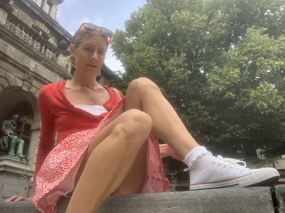 Lola_Belgium Red and white outfit in the city Pic 3