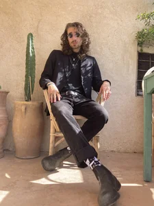 Handsome de _Sebastiann  3 Imagens