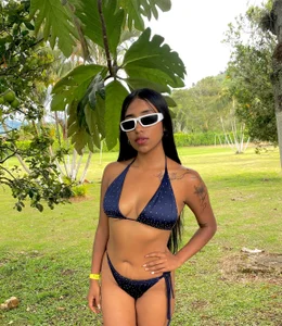 Public od Valentina-Gomez-  3 snímek