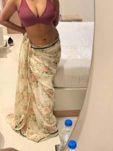 Tamil_Mask_Girl Public Pic