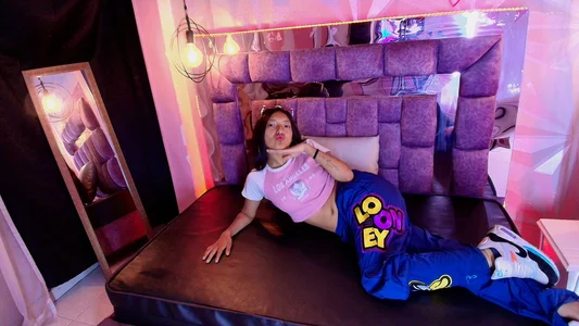 lili_owen Public Pic 4