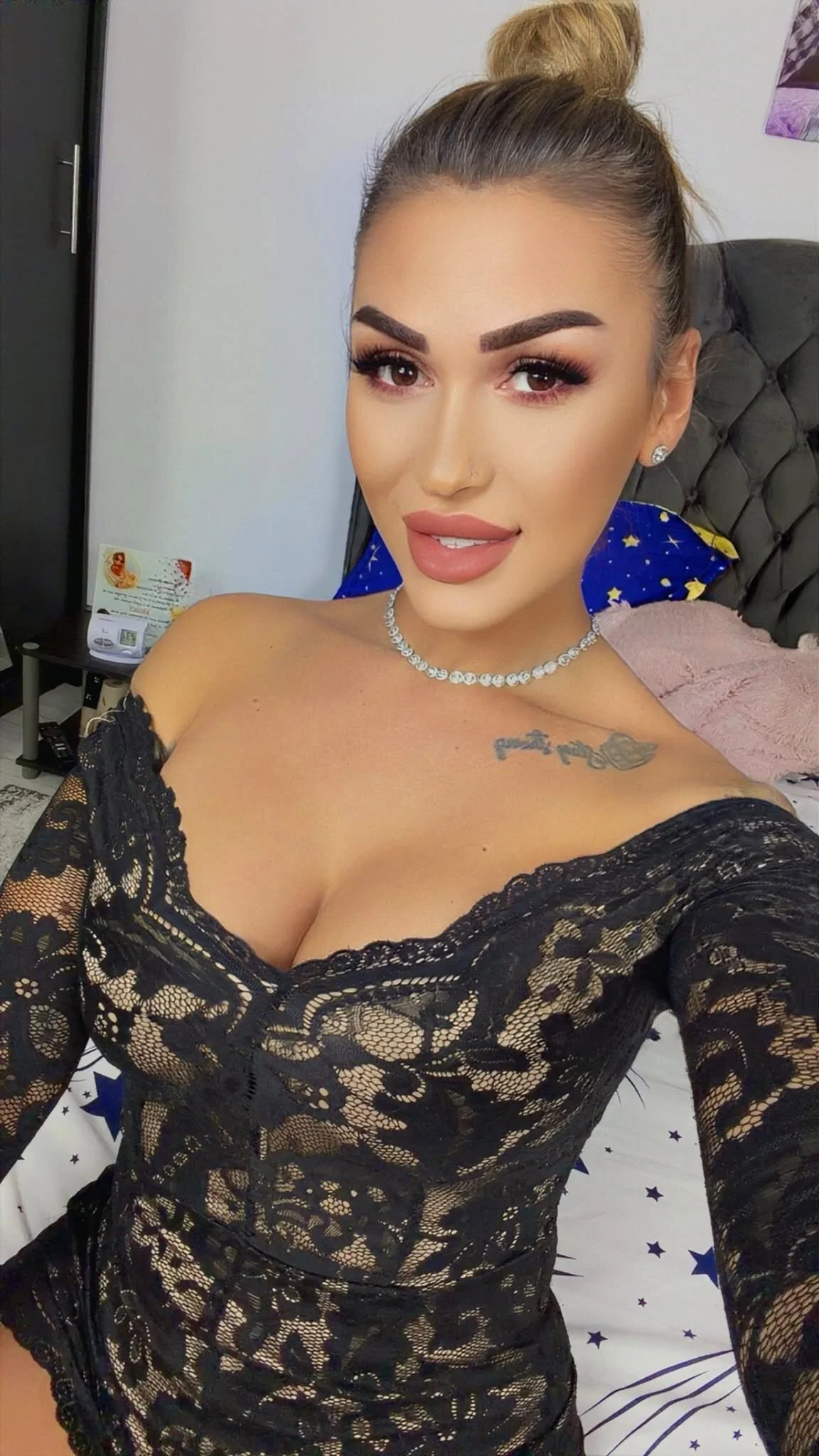 Трендове зображення  8193 Nicol2Naya