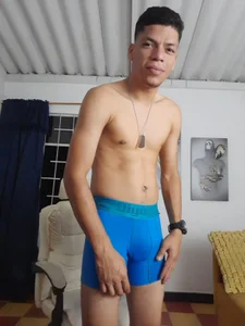 Andres_sant_ SEXY BLU Pic 3