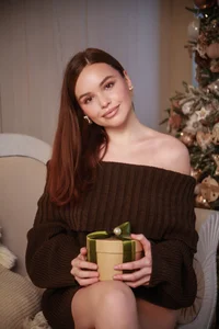 HollyGrier Xmas sexy gift Pic